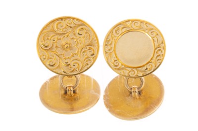 Lot PAIR OF CUFFLINKS