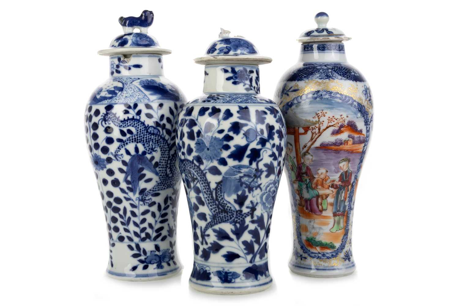 Lot 1440 - 18TH CENTURY CHINESE 'MANDARIN' LIDDED VASE