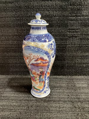 Lot 1440 - 18TH CENTURY CHINESE 'MANDARIN' LIDDED VASE