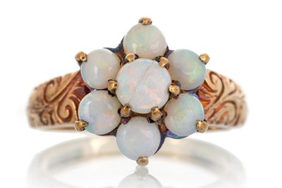 Lot OPAL CLUSTER RING