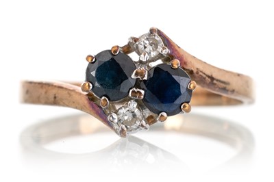 Lot 451 - SAPPHIRE AND DIAMOND RING