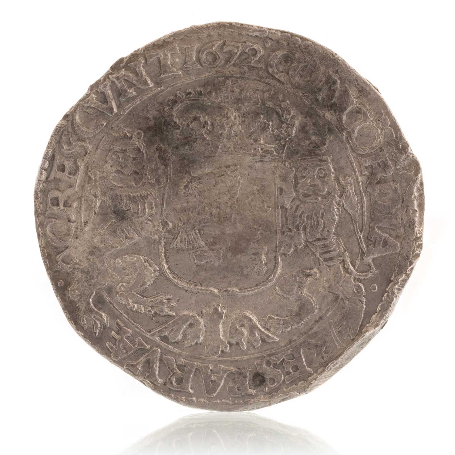 Lot 93 - SILVER DUCATON FROM THE SHIPWRECK OF THE DE LIEFDE DATED 1672