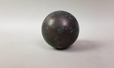 Lot 783 - METAL CANNON BALL