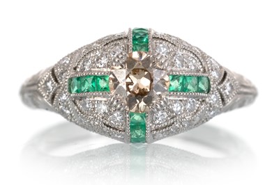 Lot 510 - EMERALD AND DIAMOND RING