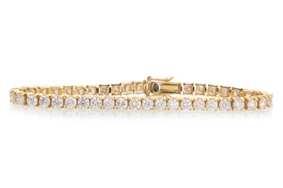 Lot DIAMOND TENNIS BRACELET