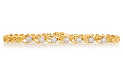 Lot 427 - DIAMOND SEVEN STONE BRACELET