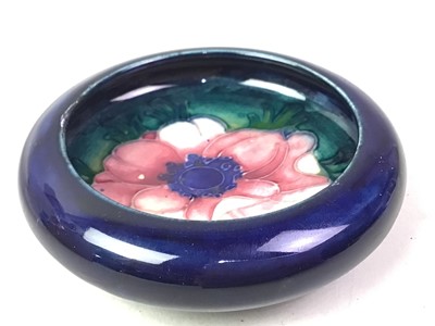 Lot 27 - MOORCROFT POTTERY DISH