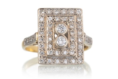 Lot 437 - ART DECO STYLE DIAMOND CLUSTER RING