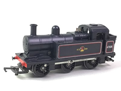 Lot 221 - COLLECTION OF VINTAGE HORNBY MODEL RAILWAY ITEMS