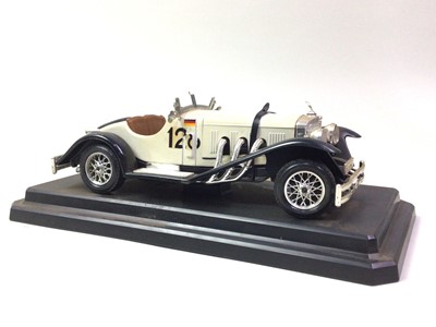 Lot 83 - COLLECTION OF JAMES BOND DIE-CAST MODEL VEHICLES