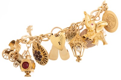 Lot 394 - CHARM BRACELET