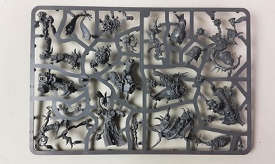 Lot 88 - COLLECTION OF WARHAMMER 40,000 MINIATURE 'DEATH GUARD' MARINES