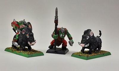 Lot 79 - COLLECTION OF WARHAMMER MINIATURE FIGURES