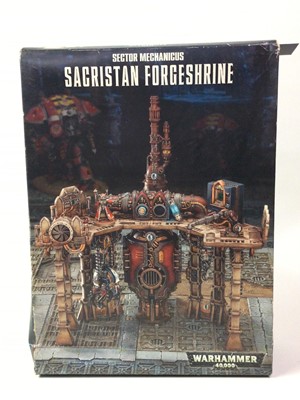 Lot 81 - WARHAMMER 40,000 'SECTOR MECHANICUS, SACRISTAN FORGESHRINE' SET