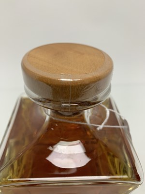 Lot 123 - JOHNNIE WALKER 1820 50 YEARS OF DIAGEO IN KILMARNOCK