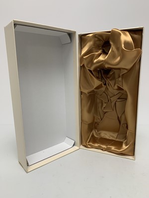 Lot 123 - JOHNNIE WALKER 1820 50 YEARS OF DIAGEO IN KILMARNOCK