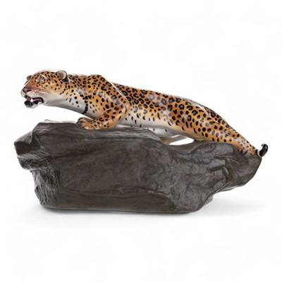 Lot 1420 - ROYAL DOULTON, PRESTIGE RANGE LEOPARD