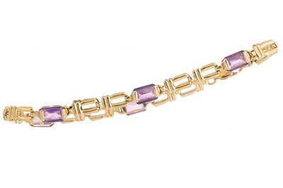 Lot 390 - AMETHYST BRACELET