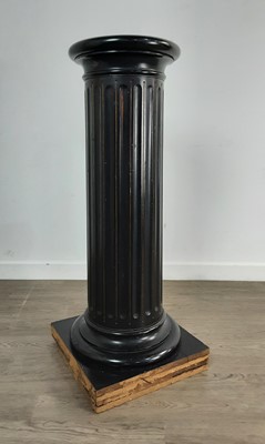 Lot 357 - PEDESTAL STAND