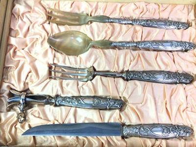 Lot 369 - FRENCH ART NOUVEAU STYLE SERVING / CARVING SET