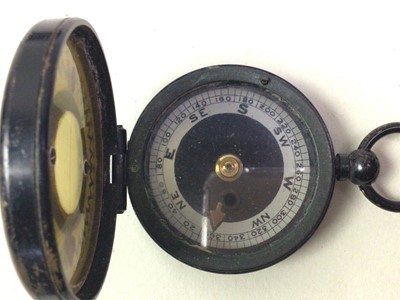 Lot 184 - THE MAGNAPOLE WORLD WAR ONE COMPASS