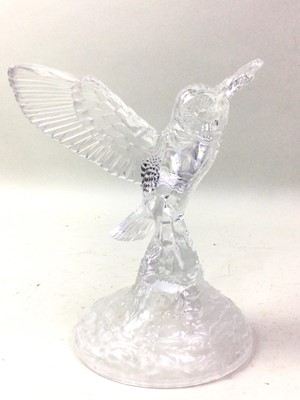 Lot 421 - CONTEMPORARY CRYSTAL FIGURE OF AN OWL