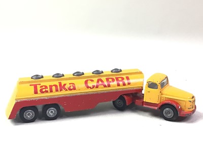 Lot 114 - COLLECTION OF MODEL VEHICLES