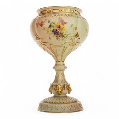 Lot 1439 - ROYAL WORCESTER BLUSH IVORY PEDESTAL VASE