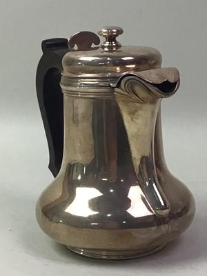 Lot 528 - SILVER COFFEE POT