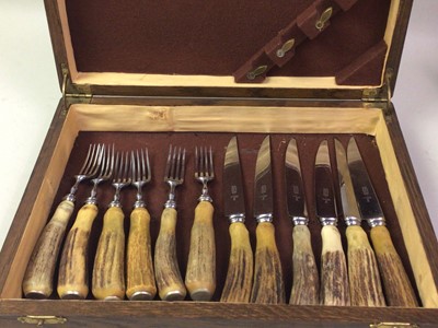 Lot 563 - CARVING CUTLERY SET