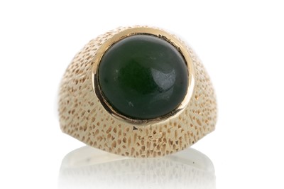 Lot 690 - JADE DRESS RING