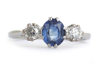 Lot 422 - SAPPHIRE AND DIAMOND THREE STONE RING