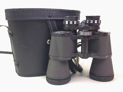 Lot 617 - GROUP OF CAMERAS