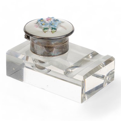 Lot 1447 - GEORGE V SILVER MOUNTED GLASS INKSTAND