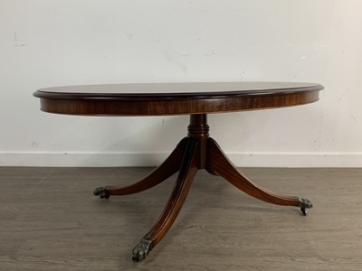 Lot 664 - MAHOGANY COFFEE TABLE