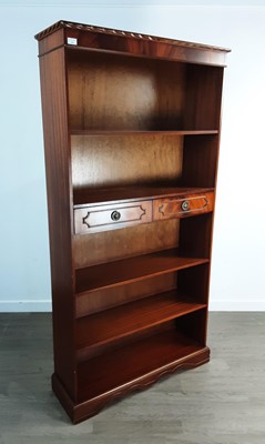 Lot 666 - REPRODUCTION MAHOGANY OPEN BOOKCASE