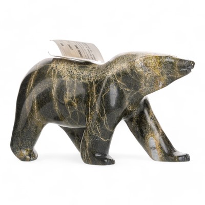 Lot 1451 - TOMMY TAKPANNIE SR. (CAPE DORSET, 1936-2013), INUIT SOAPSTONE CARVING OF A BEAR