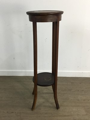 Lot 673 - MAHOGANY CIRCULAR PLANT STAND