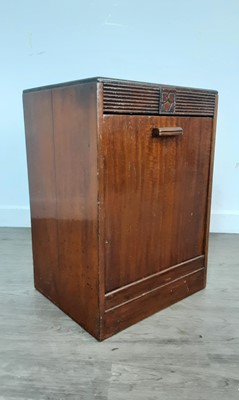 Lot 129 - VICTORIAN MAHOGANY COAL PURDONIUM