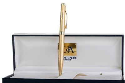 Lot NINE CARAT GOLD PROPELLING PENCIL