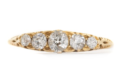 Lot 443 - DIAMOND FIVE STONE RING