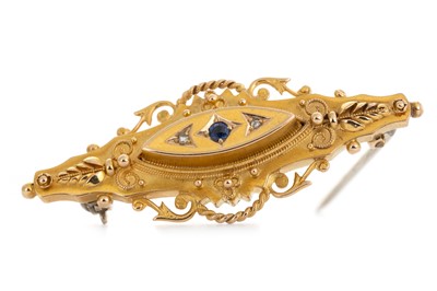 Lot 445 - VICTORIAN SAPPHIRE AND DIAMOND MOURNING BROOCH