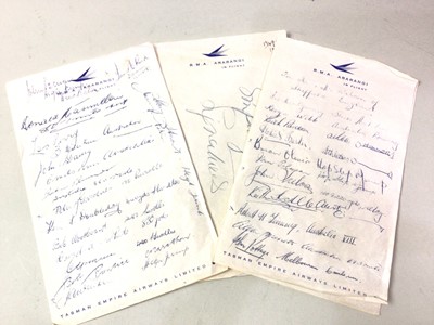 Lot 213 - COLLECTION OF AUTOGRAPHS