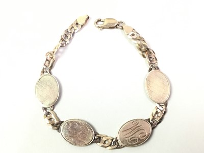 Lot 300 - GOLD BRACELET