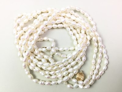 Lot 391 - FIVE STRAND FRESH WATER PEARL NECKLACE
