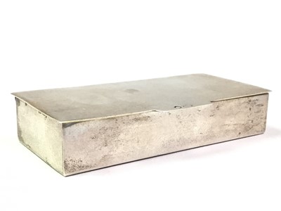 Lot 396 - CONTINENTAL SILVER BOX
