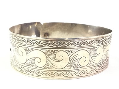 Lot 406 - COLLECTION OF SILVER AND WHITE METAL JEWELLERY