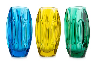 Lot RUDOLF SCHRÖTER FOR ROSICE GLASS (SKLO), THREE 'LENS' VASES