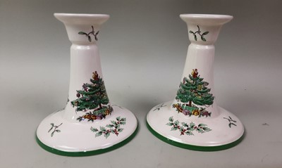 Lot 252 - PORTMEIRION CHRISTMAS TABLE SET