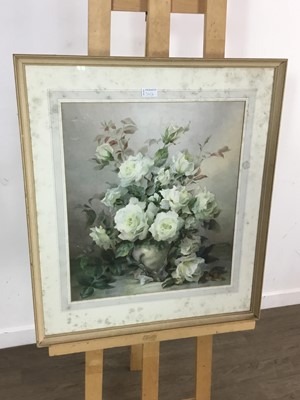 Lot 372 - GROUP OF PICTURES